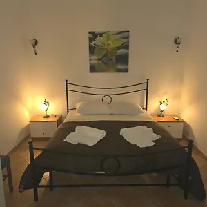 Reef Apartment